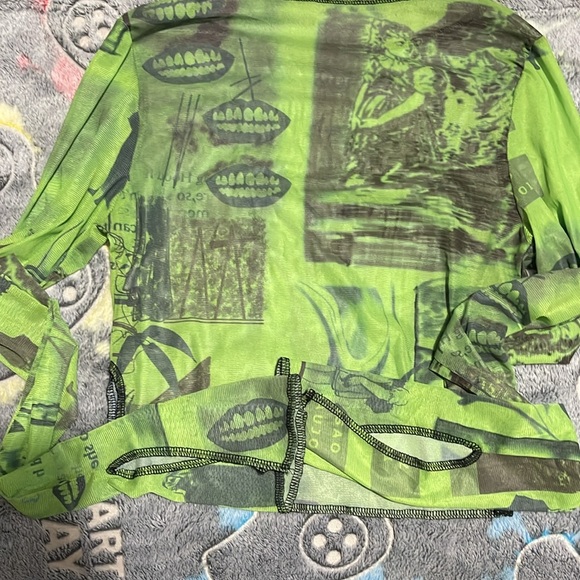 Mesh Top - Picture 3 of 3